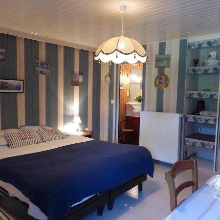 Bed and Breakfast Les Petites Chapelles à Saint-Pierre-de-Plesguen Extérieur photo