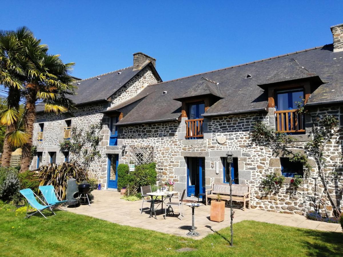Bed and Breakfast Les Petites Chapelles à Saint-Pierre-de-Plesguen Extérieur photo
