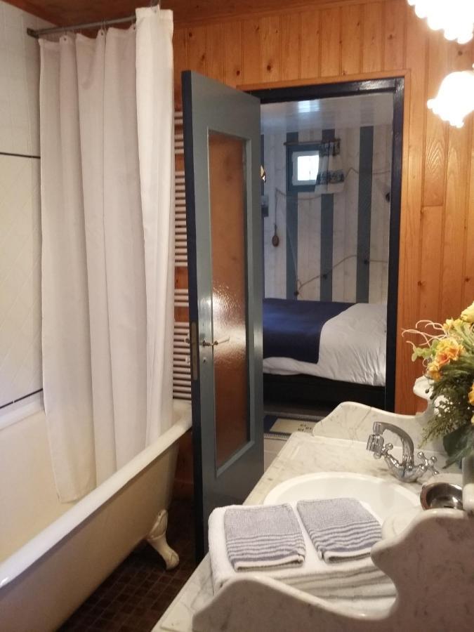 Bed and Breakfast Les Petites Chapelles à Saint-Pierre-de-Plesguen Extérieur photo